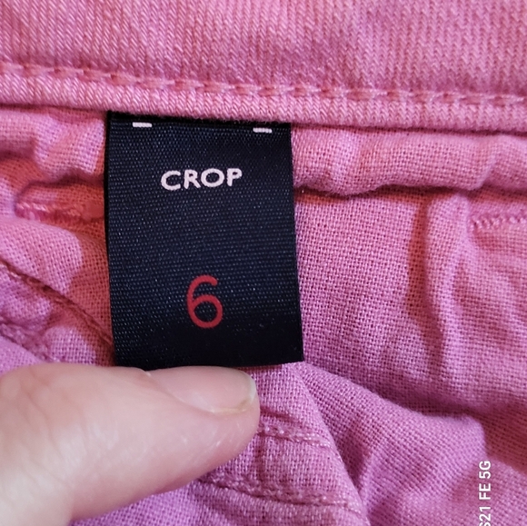 Tommy Hilfiger Women's Cropped Skinny Jeans, Size 6, EUC - Picture 4 of 5